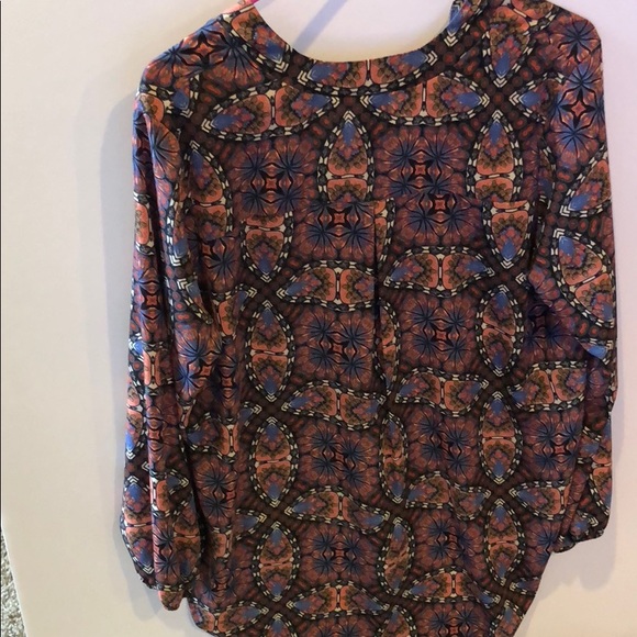 NEW  high-low blouse - Picture 4 of 4